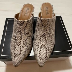Qupid snake skin Mules